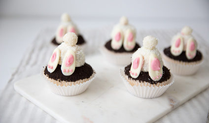 Bunny tail cupcakes